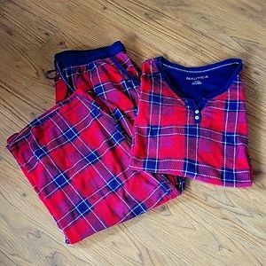 NAUTICA 2 piece Red Plaid Pajama Set 5/$20🦋